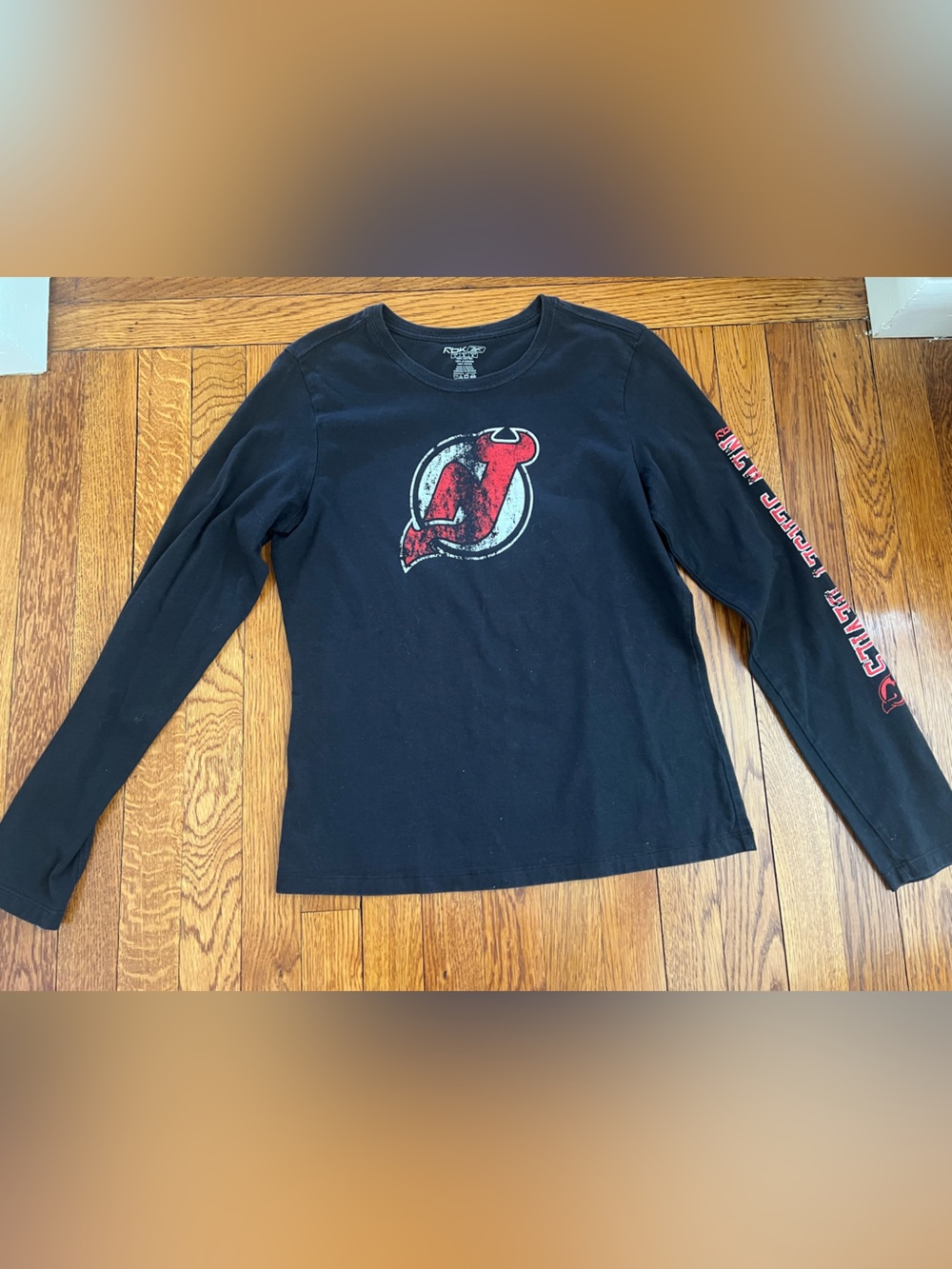 New Jersey Devils Black Long Sleeve Graphic Tee
